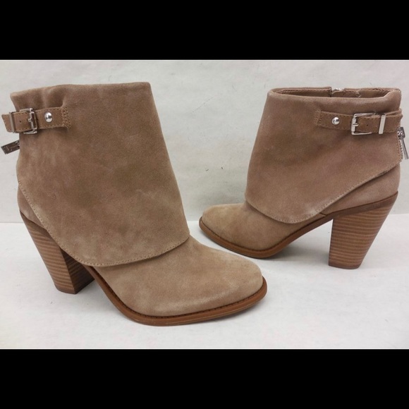 Jessica Simpson Cassley Suede Ankle 